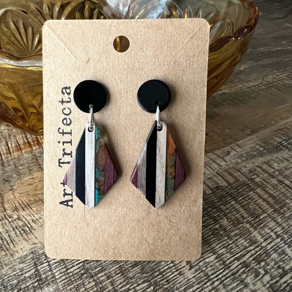 Art Trifecta Jewelry - Art Trifecta Multicolor Geometric Earrings